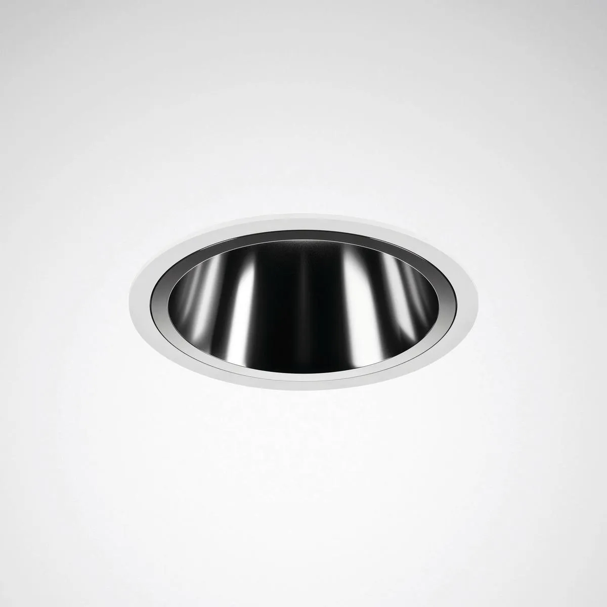 Trilux SNS RC7 HRVFL-19 38-840 ETDD 01 Pic_1