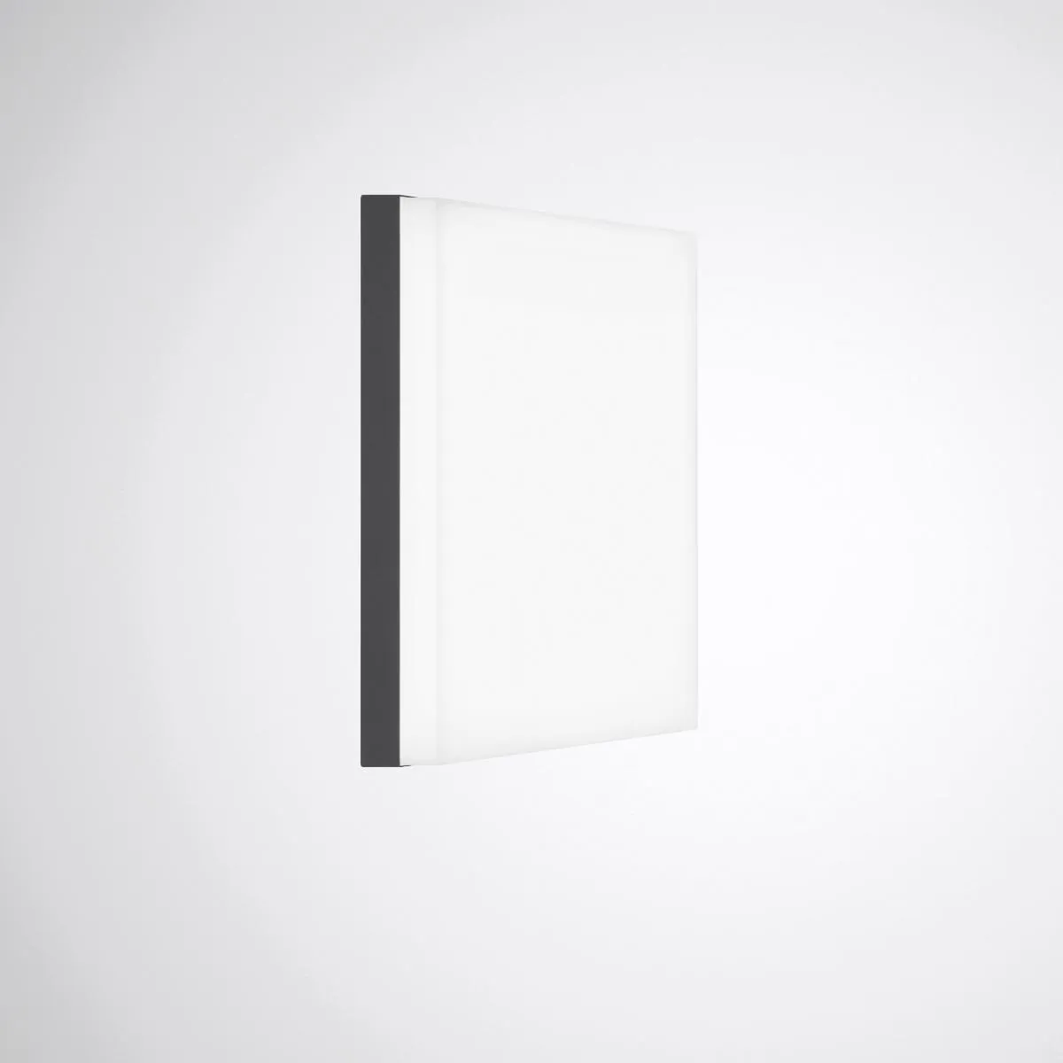 Trilux Olisq QWD3 ZDR 1/2 05 Pic_1