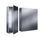 5855600