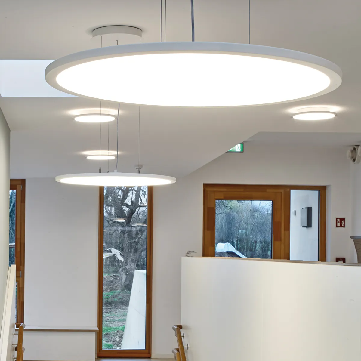 PERFORMANCE IN LIGHTING GMBH 8777491763310 Pic_2