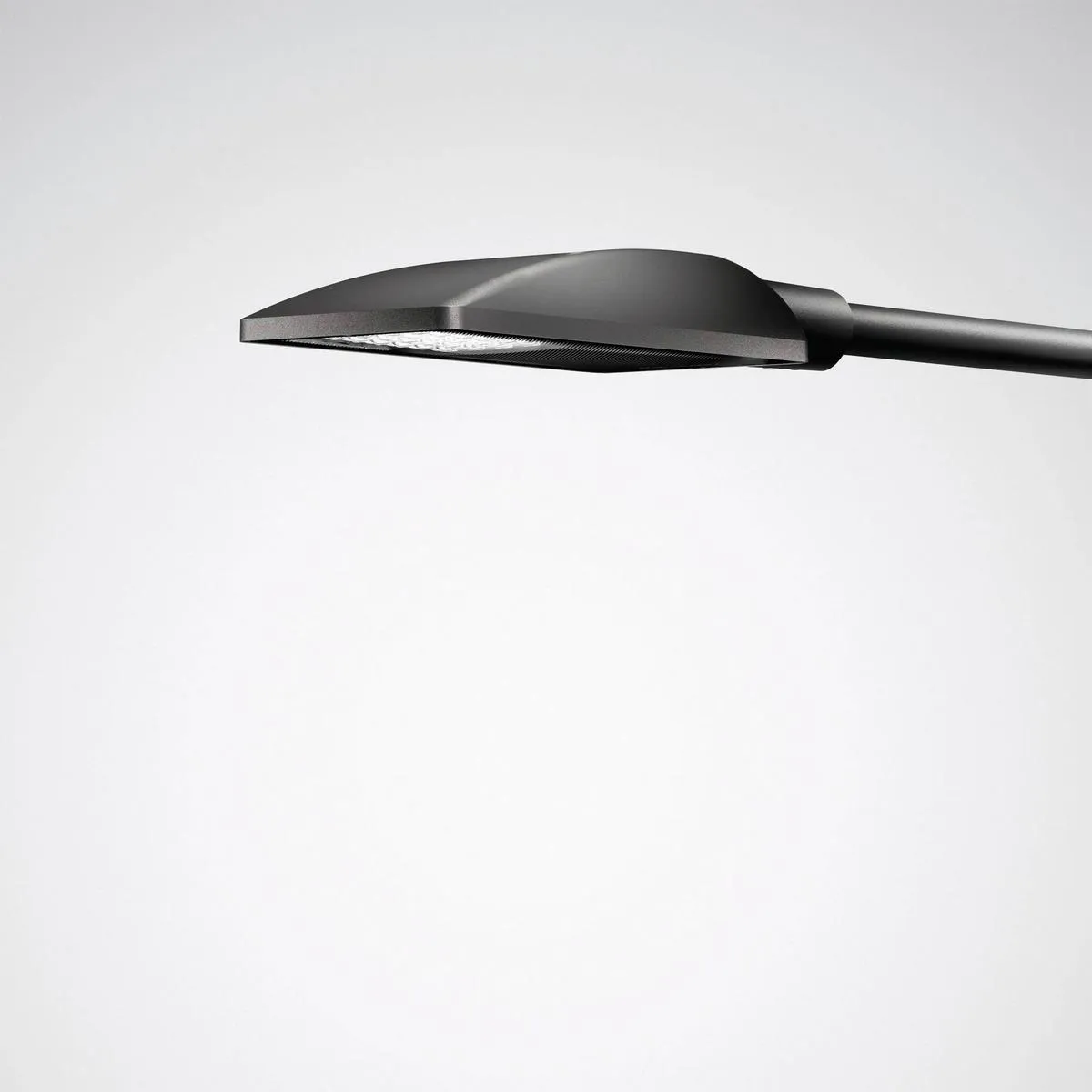 Trilux Jovie 50I-AM2L-MLLR/16-42-740 4G1 ETDD Pic_1