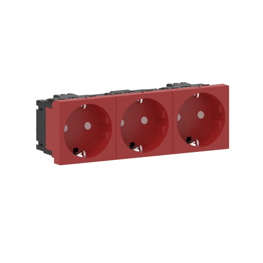 GGK GMBH & CO. KG M45-3-Steckdose Pic_1