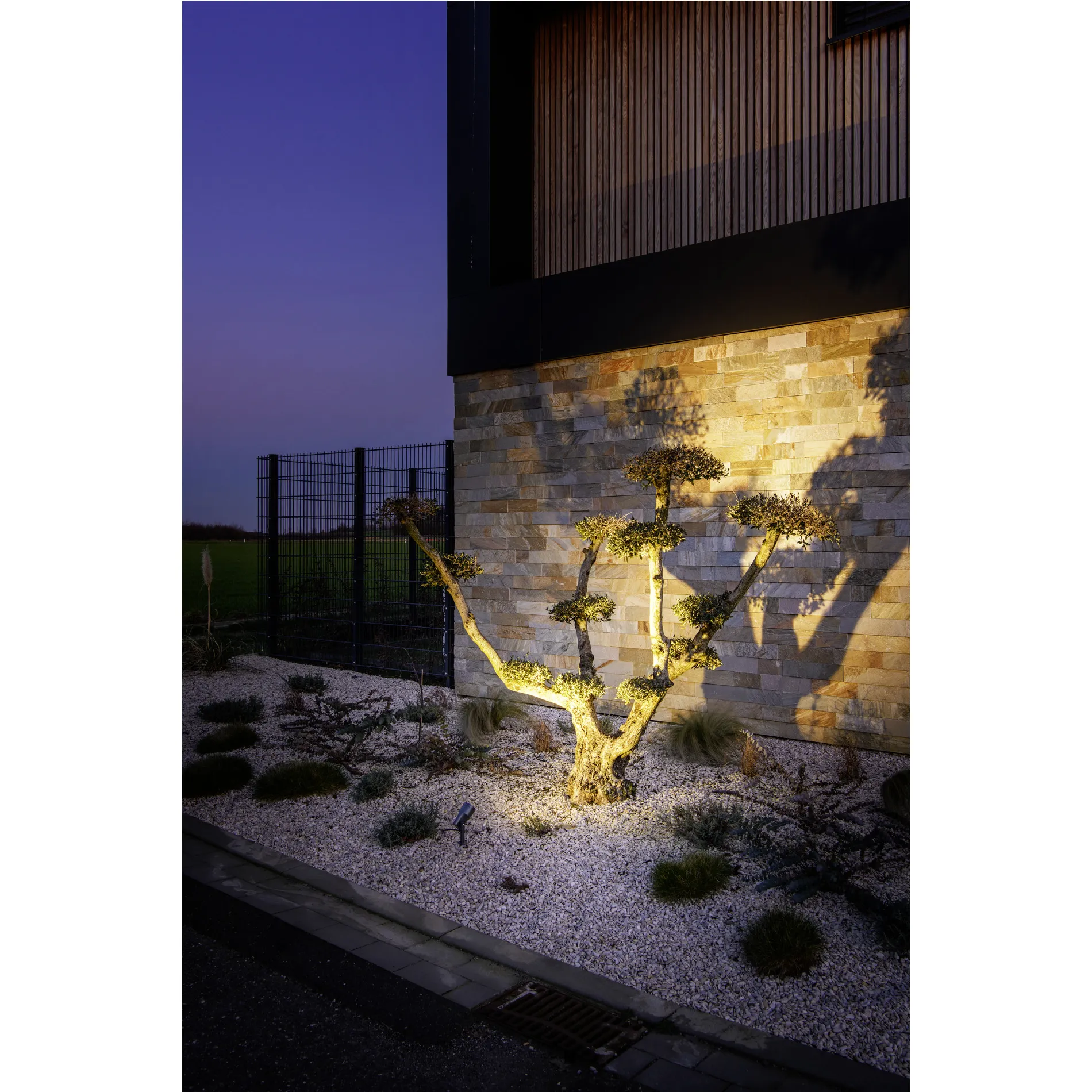 Slv SYNA GARDEN SP 3000K 36° schwarz Pic_1