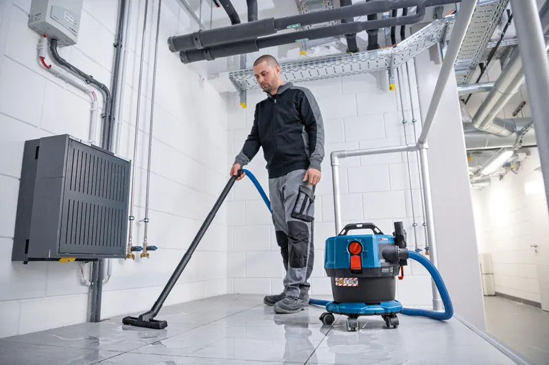 Bosch GAS 18V-12 MC Pic_1