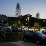 304024