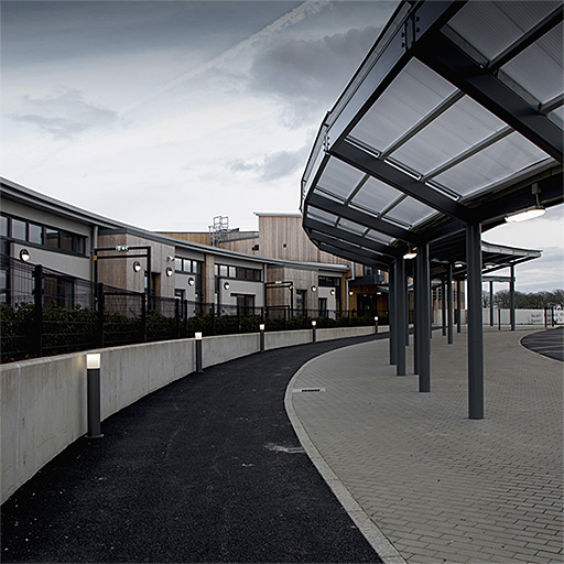 Zumtobel D-CO LED BOLLARD 1000 30L50 840 CL1 Pic_1