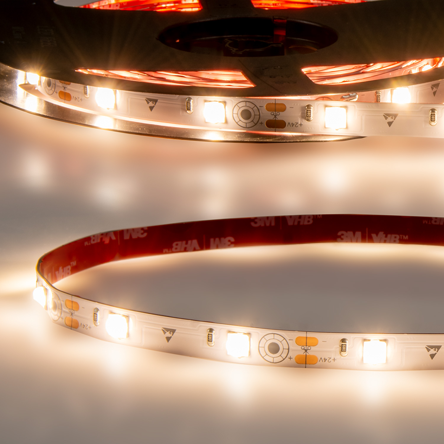 ISOLED LED HEQ830 Flexband Linse 160° Pic_1