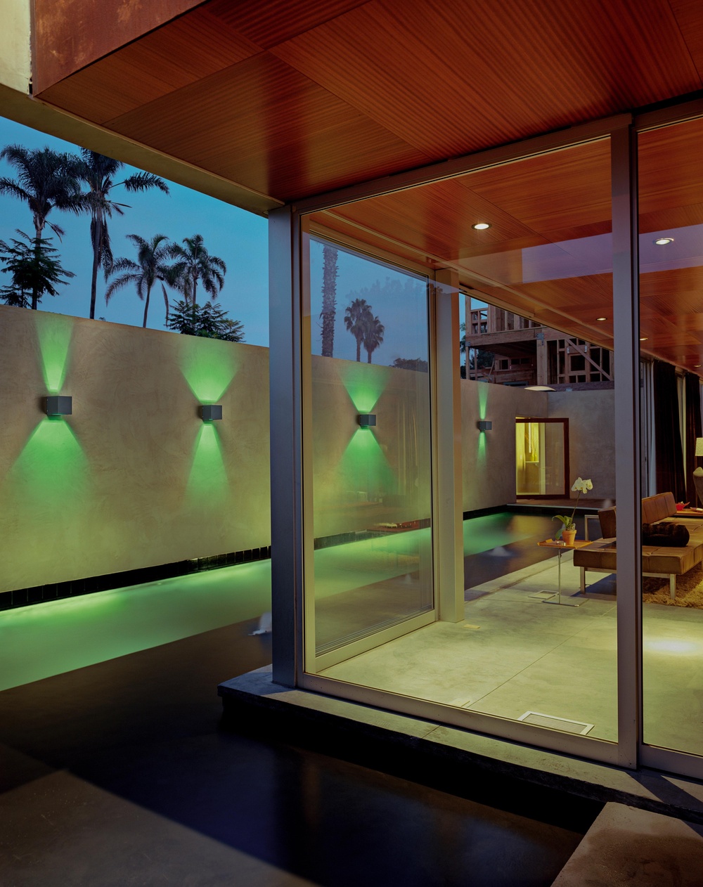 LEDVANCE GMBH SMART+ Wifi Beam Adjustable Wall RGB + TW Pic_1