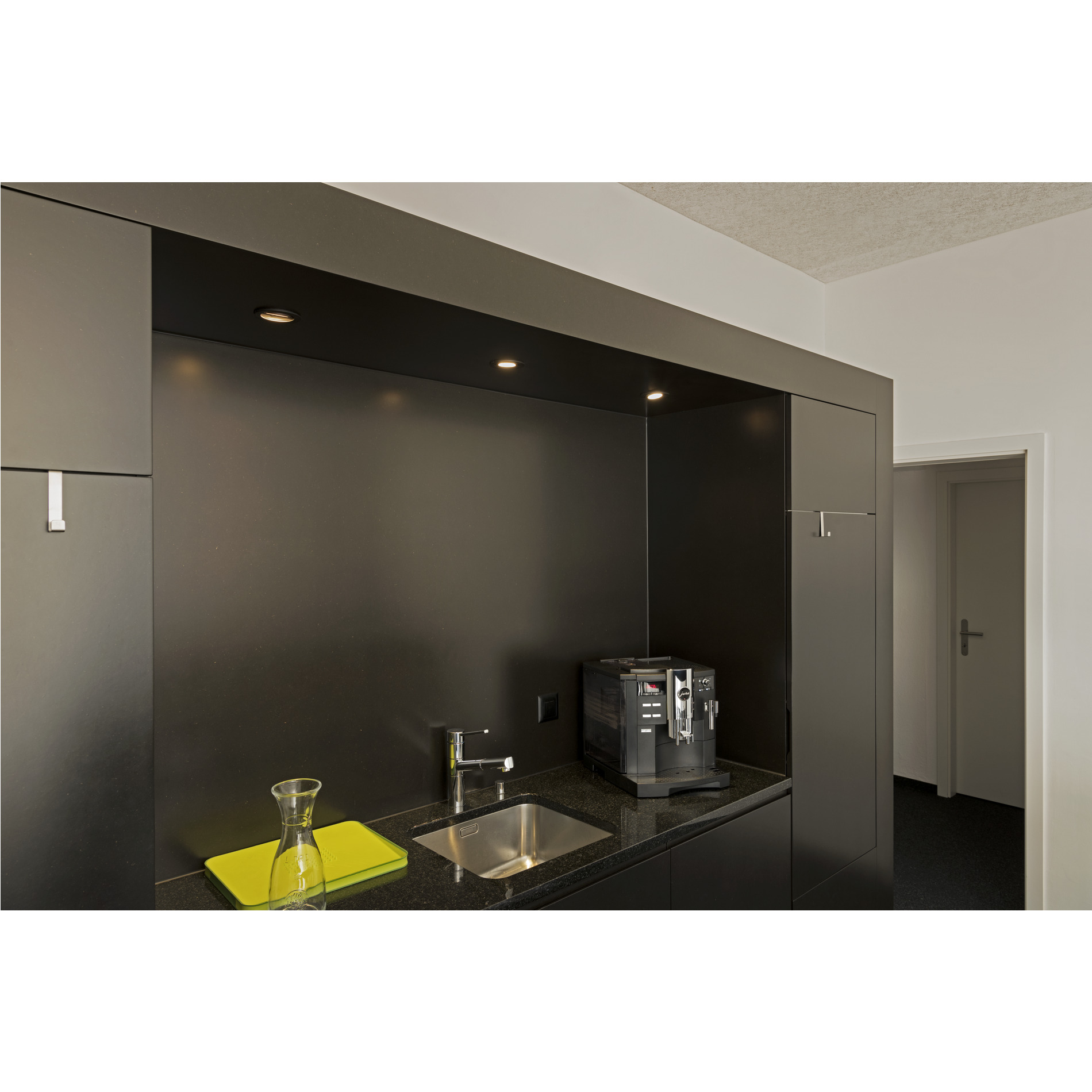 Slv NEW TRIA® 68 DL rund QPAR 51 schwarz Pic_1