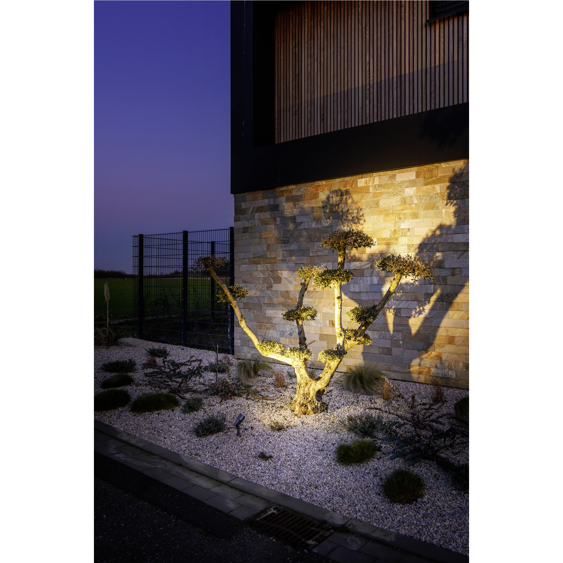 Slv SYNA GARDEN SP 3000K 36° schwarz Pic_1