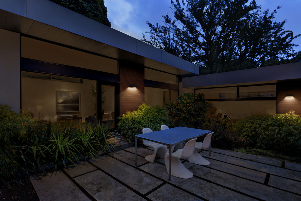 LEDVANCE GMBH Endura Style IP65 Wall Ivo Dark Gray Pic_1