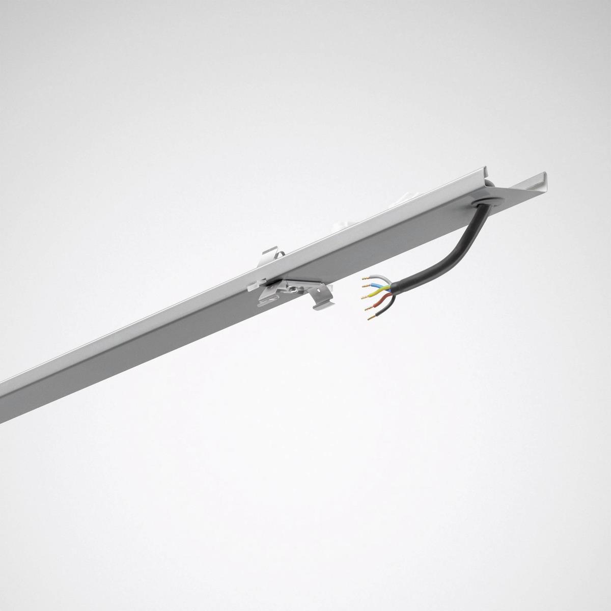 Trilux 7650IP OleveonF Dali L150 03 Pic_1