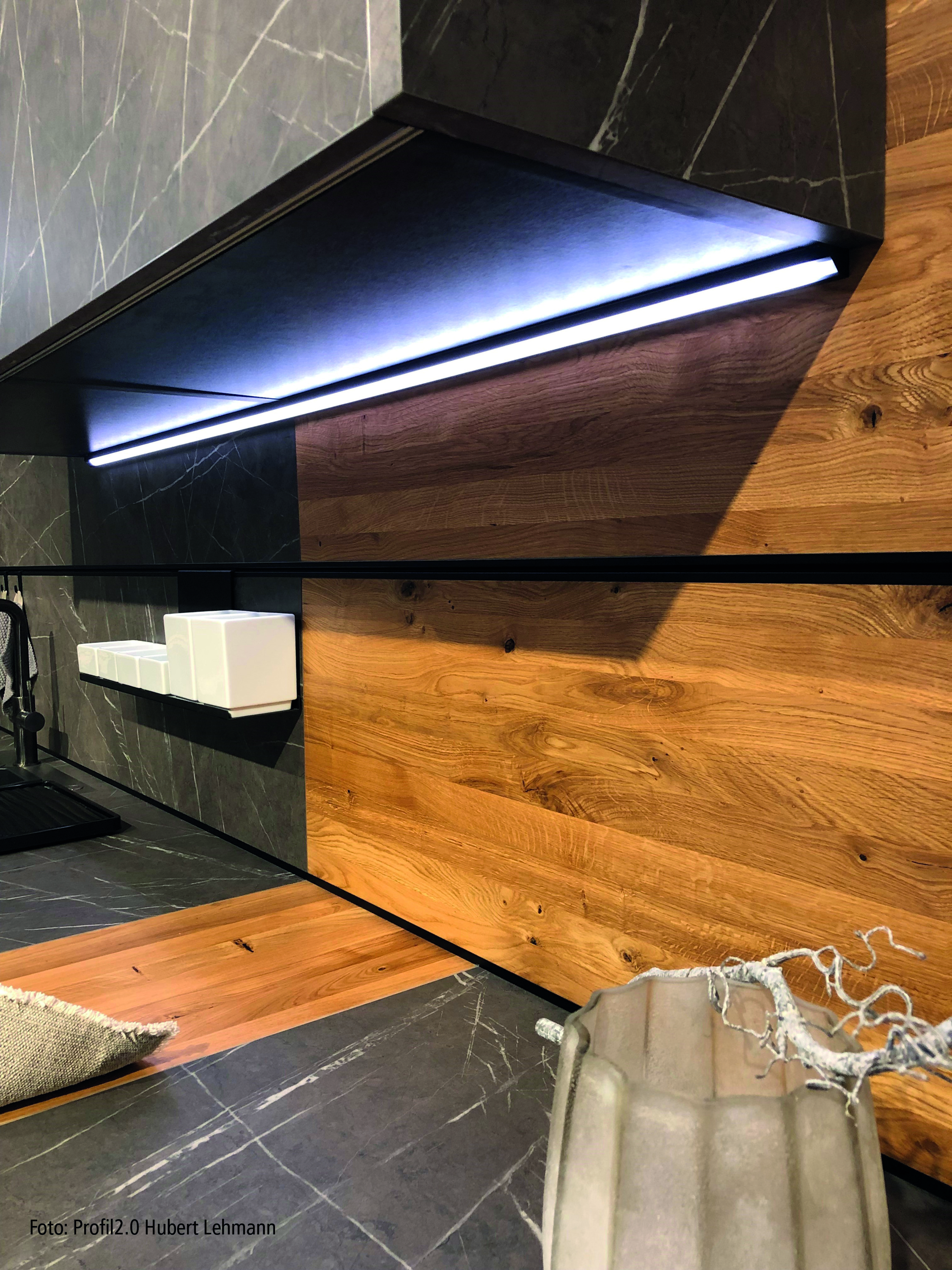 Hera, Enger LED Eckprofil 10mm 45° 1m Pic_1